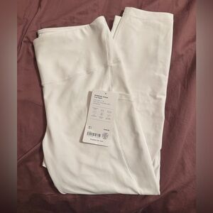 Gift ready: Athleta Interval leggings with pockets